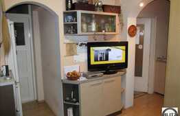 2 camere, 54 mp utili, garaj, parcare, boxa la subsol, zona strazii Tulcea!