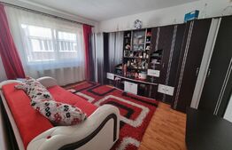 Oportunitate! 3 camere, mobilat si utilat 55mp etaj intermediar parcare zona Restaurantului Regal