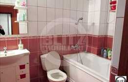 De vanzare 3 camera,  decomandat, 78 mp, zona strazii Florilor