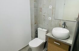 Apartament 3 camere, partial mobilat, 65mp, parcare, zona Sub Cetate