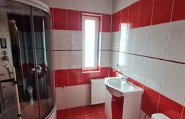 Apartament semidecomandat, 3 camere, 2 balcoane, zona Terra