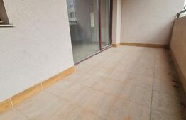 Apartament semidecomandat, 3 camere, 2 balcoane, zona Terra