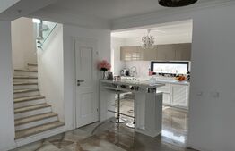 Casa la cheie, deosebita, 136 mp utili, 450 mp teren