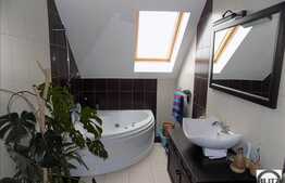 Vanzare 3 camere, 74.3 mp, imobil nou, scara interioara, parcare, zona linistita