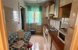 Apartament cu 4 camere decomandat etaj intermediar cu balcon zona Primaverii