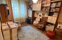 Apartament cu 4 camere decomandat etaj intermediar cu balcon zona Primaverii