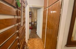 Apartament cu 4 camere decomandat etaj intermediar cu balcon zona Primaverii