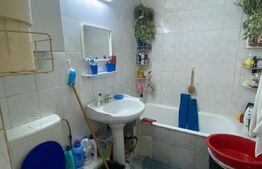 Apartament cu 3 camere decomandat cu 2 balcoane zona 