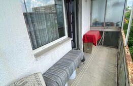 Apartament cu 3 camere decomandat cu 2 balcoane zona 