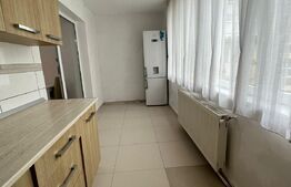 Apartament spatios, 3 camere, 70 mp, zona Porii