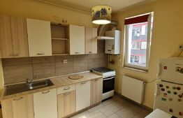 Garsoniera, 30mp, etaj intermediar, parcare cu CF, zona Floresti