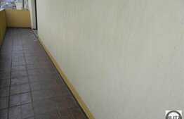 Mansarda inalta 50 mp, decomandata, balcon, terasa de 15 mp,zona Porii! Parcare!