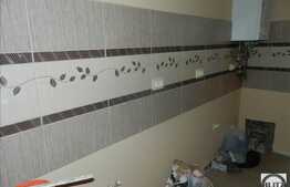 Mansarda inalta 50 mp, decomandata, balcon, terasa de 15 mp,zona Porii! Parcare!