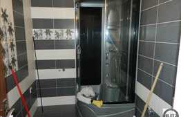 Mansarda inalta 50 mp, decomandata, balcon, terasa de 15 mp,zona Porii! Parcare!