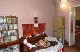 2 camere, semidecomndat, 80 mp utili, boxa la subsol, zona Piata Avram Iancu!