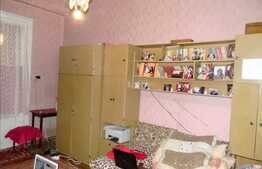 2 camere, semidecomndat, 80 mp utili, boxa la subsol, zona Piata Avram Iancu!