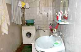 2 camere, semidecomndat, 80 mp utili, boxa la subsol, zona Piata Avram Iancu!