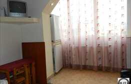 3 camere, 55 mp, balcon, semidecomandat, zona strazii Grigore Alexandrescu!