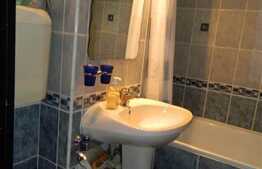 3 camere, 55 mp, balcon, semidecomandat, zona strazii Grigore Alexandrescu!