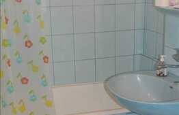 3 camere, 57 mp, semidecomandat, 1 balcon, zona linistita! Mobilat si utilat!