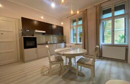 Apartament 4 camere in vila, 140mp, zona Poarta Schei