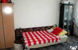 Inchiriere 2 camere, decomandat, 45 mp utili, balcon, zona strazii Plopilor!