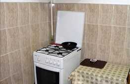 Inchiriere apartament 2 camere, semidecomandat, 46 mp, zona Stadionului CFR!