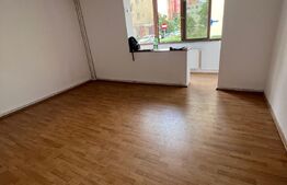 Apartament cu 3 camere, 66mp, decomandat,  zona Astra