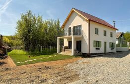 Casa unifamiliala, 4 camere, 120 mp utili, teren de 800 mp,  Chinteni 