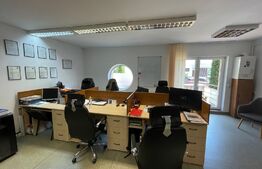 Spatiu de birou, 75 mp, 2 parcări, balcon, zona Buna Ziua