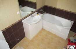 3 camere, 77 mp, decomandat, 20 mp TERASA, zona Porii! Parcare cu CF!