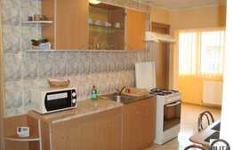 De vanzare 2 camere, 52 mp, decomandat, balcon, garaj, boxa, zona Iulius Mall!