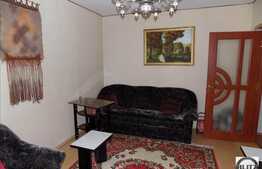 2 camere, 44 mp, decomandat, balcon inchis, boxa, etaj intermediar, zona Pritax!