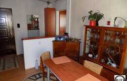 2 camere, 44 mp, decomandat, balcon inchis, boxa, etaj intermediar, zona Pritax!