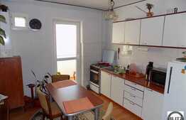 2 camere, 44 mp, decomandat, balcon inchis, boxa, etaj intermediar, zona Pritax!