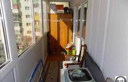 2 camere, 44 mp, decomandat, balcon inchis, boxa, etaj intermediar, zona Pritax!