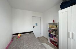 Apartament de 3 camere, 57 mp, balcon, zona Big