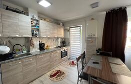 Apartament de 3 camere, 57 mp, balcon, zona Big