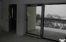 3 camere, 60 mp, terasa 15 mp, etaj intermediar, zona strazii Calea Turzii!