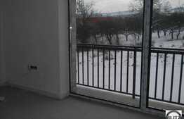 3 camere, 60 mp, terasa 15 mp, etaj intermediar, zona strazii Calea Turzii!