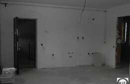 3 camere, 60 mp, terasa 15 mp, etaj intermediar, zona strazii Calea Turzii!