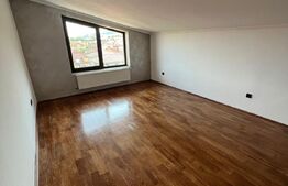 Apartament 5 camere, 143mp, 2 bai, 4 balcoane, zona Tauti
