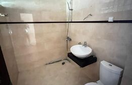 Apartament 5 camere, 143mp, 2 bai, 4 balcoane, zona Tauti
