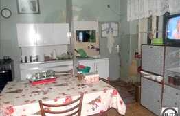 Apartament 4 camere, 140 mp utili, in casa/vila, zona strazii Tipografiei!