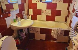 Apartament decomandat, cu 3 camere, etaj 1, Apahida central