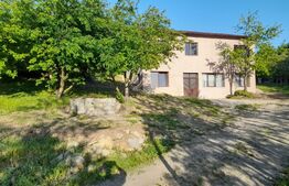 Casa individuala, 6 camere, 180 mp, teren 1302 mp, zona Vâlcele