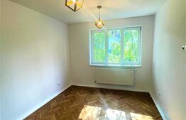 Apartament cu 3 camere, 68 mp, nemobilat, parcare, zona Plopilor