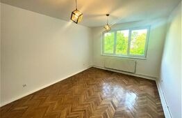 Apartament cu 3 camere, 68 mp, nemobilat, parcare, zona Plopilor