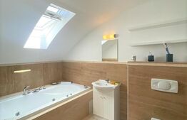 Penthouse 140 mp, terasa, 2 garaje, zona strazii Trifoiului