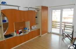 Apartament de vanzare, 2 camere, cu loc de parcare inclus, zona strazii Eroilor!